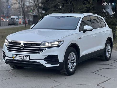 Volkswagen Touareg 2020 - фото 8