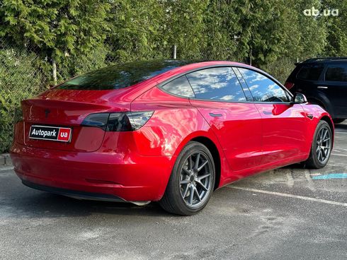 Tesla Model 3 2021 красный - фото 23