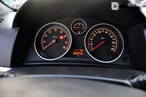 Opel Astra 2010 - фото 28