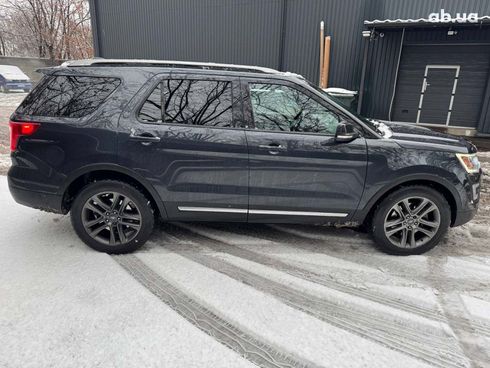 Ford Explorer 2016 серый - фото 5