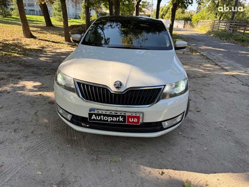 Skoda Rapid 2013 белый - фото 2