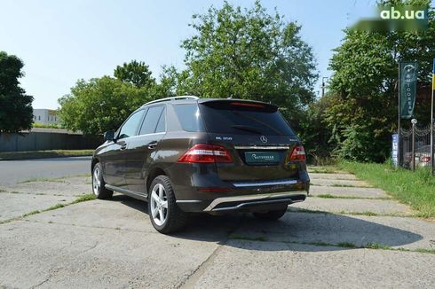 Mercedes-Benz M-Класс 2013 - фото 4