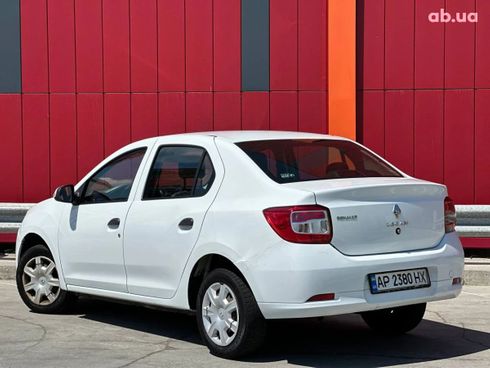 Renault Logan 2016 - фото 11
