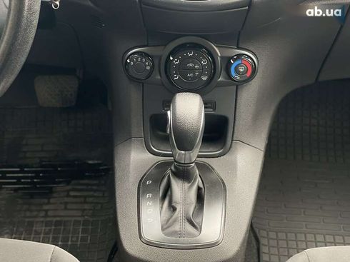 Ford Fiesta 2015 - фото 19