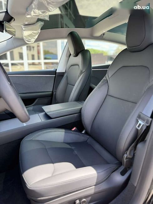Tesla Model 3 2024 - фото 29