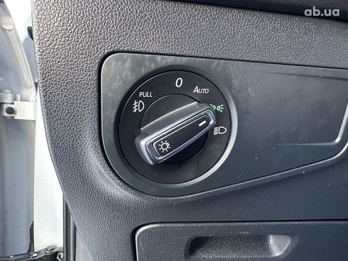 Volkswagen Tiguan 2018 белый - фото 22