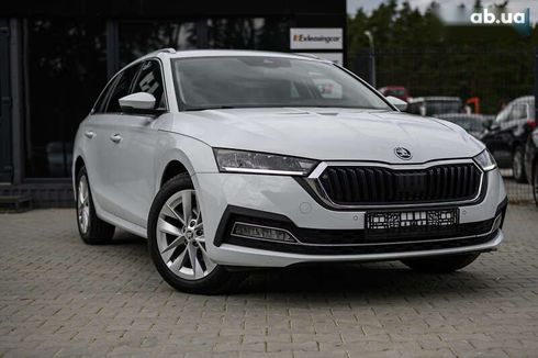 Skoda Octavia 2021 - фото 16