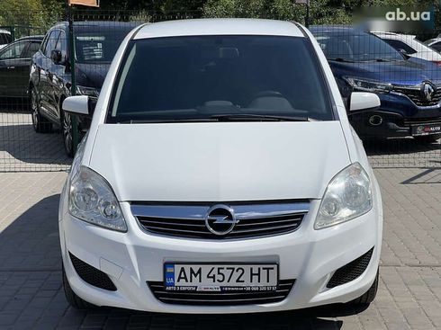 Opel Zafira 2009 - фото 3