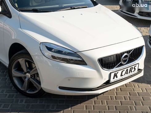 Volvo V40 2017 - фото 8