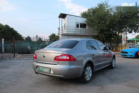 Skoda Superb 2013 - фото 3