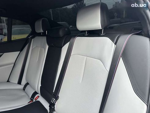 BMW M5 2024 - фото 16