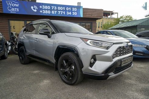 Toyota RAV4 2021 - фото 3