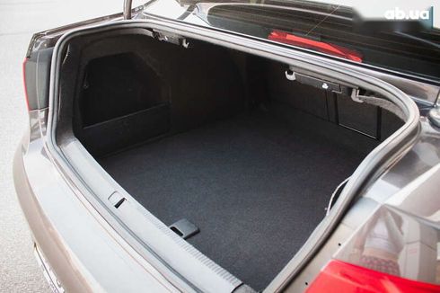 Volkswagen Passat 2011 - фото 27