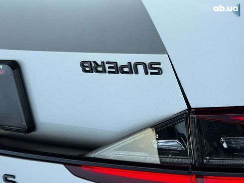 Skoda Superb 2021 - фото 24