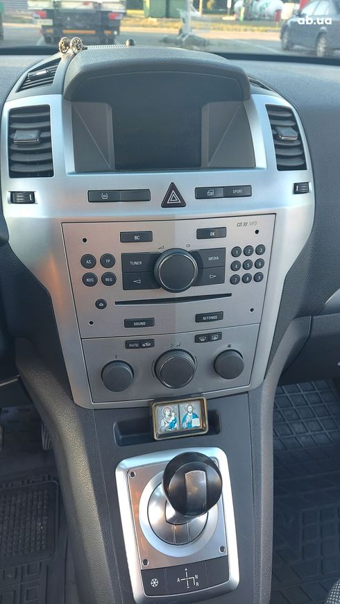 Opel Zafira 2012 черный - фото 15