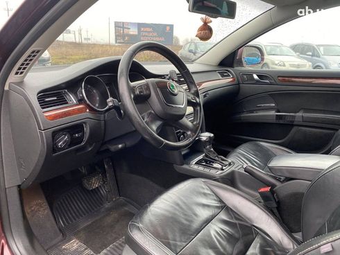 Skoda Superb 2009 красный - фото 10