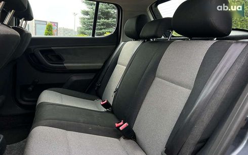 Skoda Fabia 2010 - фото 10