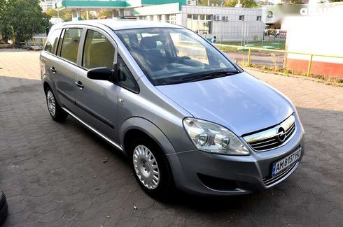 Opel Zafira 2009 - фото 3