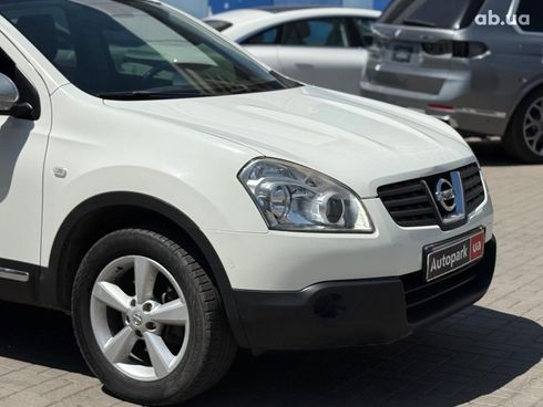 Nissan Qashqai 2008 белый - фото 4