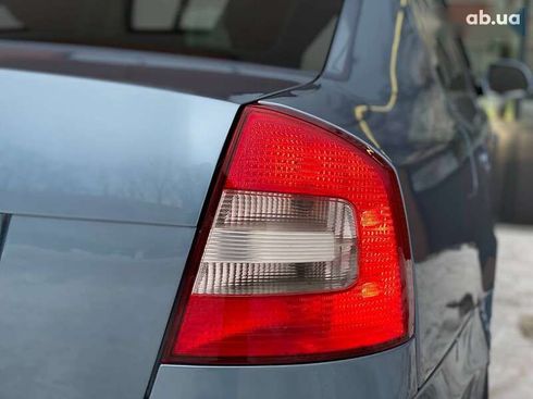 Skoda Octavia 2010 - фото 11