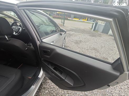 Ford Fiesta 2019 серебристый - фото 16