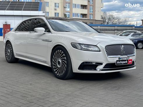 Lincoln Continental 2019 белый - фото 3