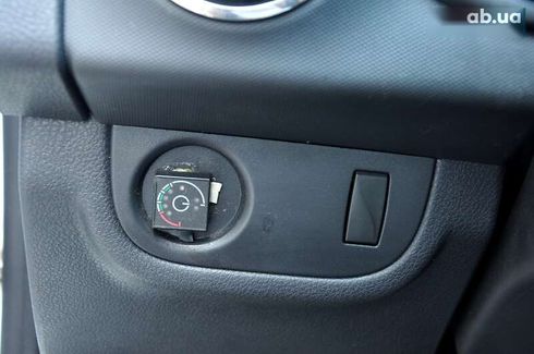 Renault Logan 2016 - фото 28