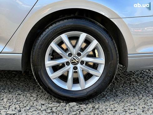 Volkswagen Passat 2021 - фото 19