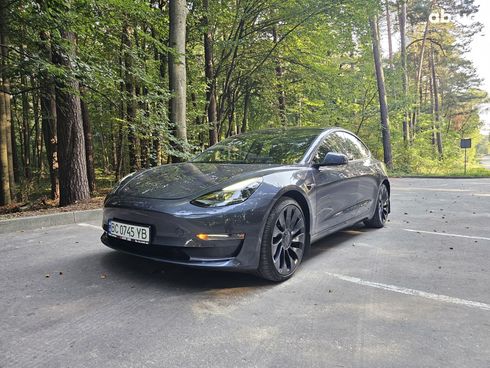 Tesla Model 3 2022 серый - фото 2