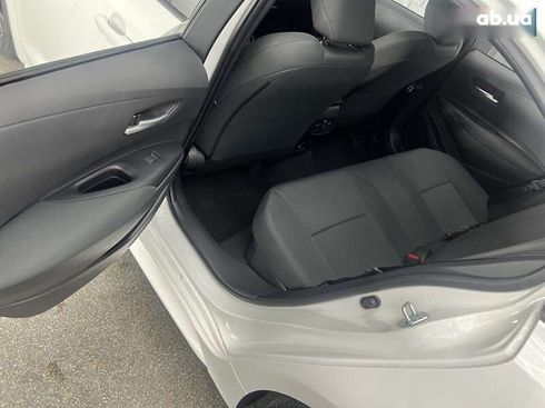 Toyota Corolla 2024 - фото 11