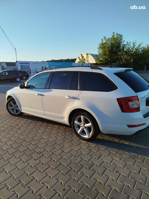 Skoda Octavia 2016 белый - фото 8