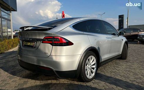 Tesla Model X 2018 - фото 7