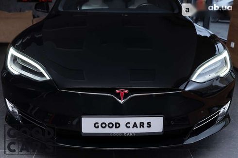 Tesla Model S 2019 - фото 7