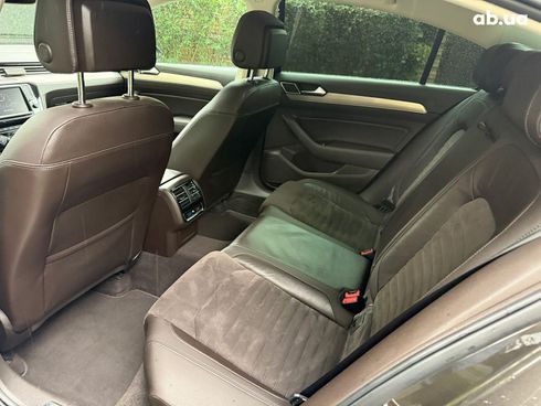Volkswagen Passat 2015 коричневый - фото 17