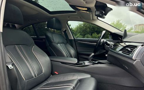 BMW 5 серия 2017 - фото 10