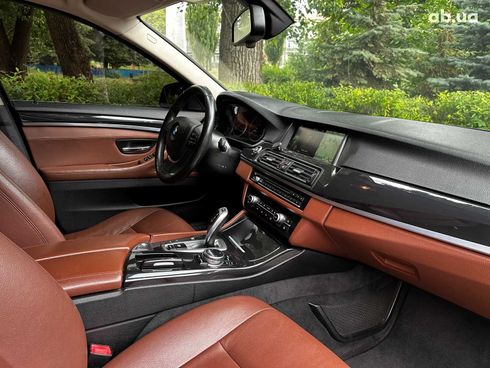 BMW 5 серия 2014 черный - фото 26