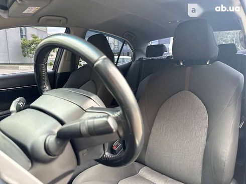 Toyota Camry 2018 - фото 9