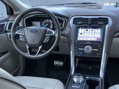 Ford Fusion 2016 - фото 26