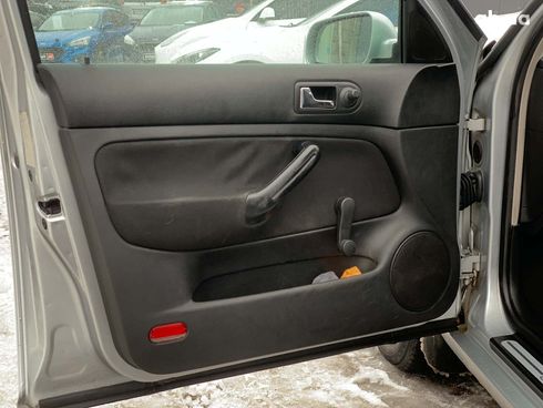 Volkswagen Golf 2001 серый - фото 18