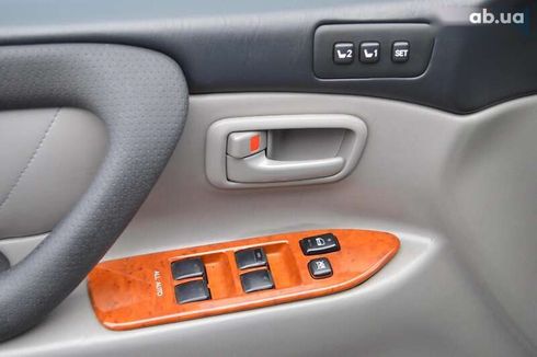 Toyota Land Cruiser 2002 - фото 15