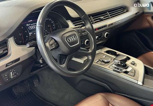 Audi Q7 2017 - фото 19