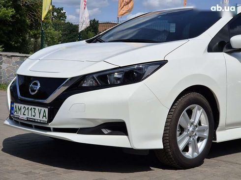 Nissan Leaf 2022 - фото 11