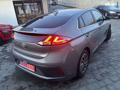 Hyundai Ioniq 2019 - фото 18