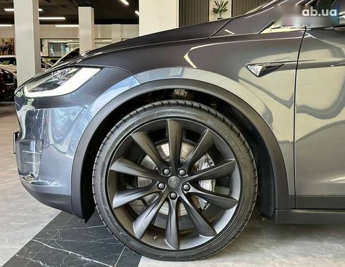 Tesla Model X 2018 - фото 6