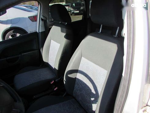 Ford Fiesta 2008 - фото 8