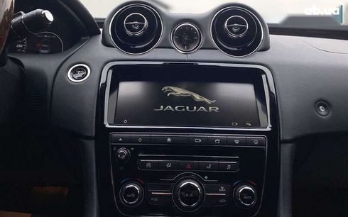 Jaguar XJ 2017 - фото 18