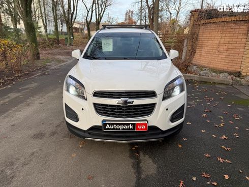 Chevrolet Tracker 2013 белый - фото 3