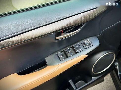 Lexus NX 2019 - фото 18