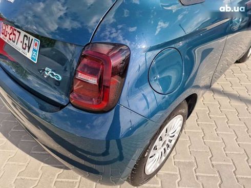 Fiat 500E 2022 - фото 10