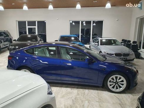 Tesla Model 3 2023 - фото 11